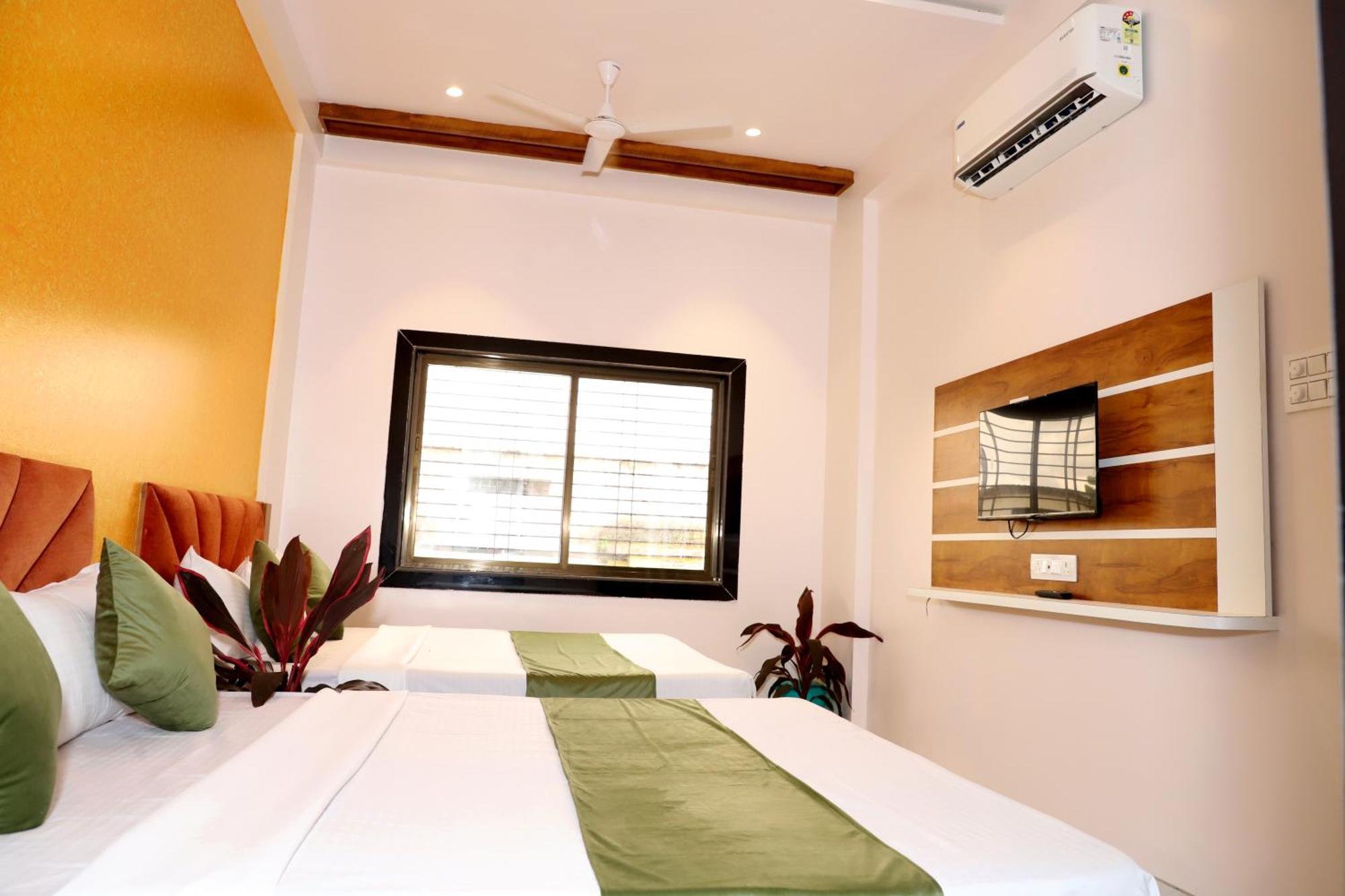 Hotel Grand Khuldabad Ngoại thất bức ảnh