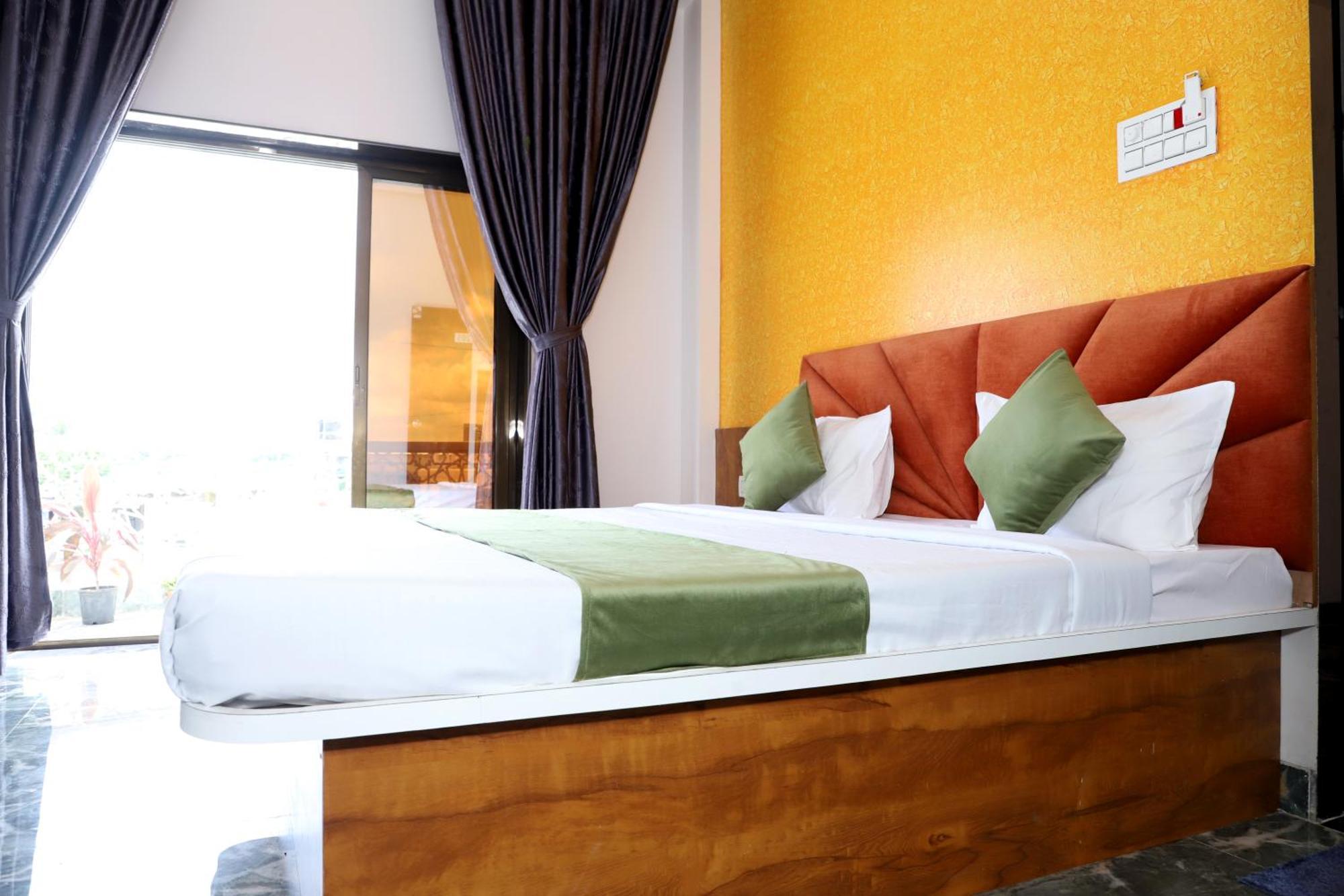 Hotel Grand Khuldabad Ngoại thất bức ảnh