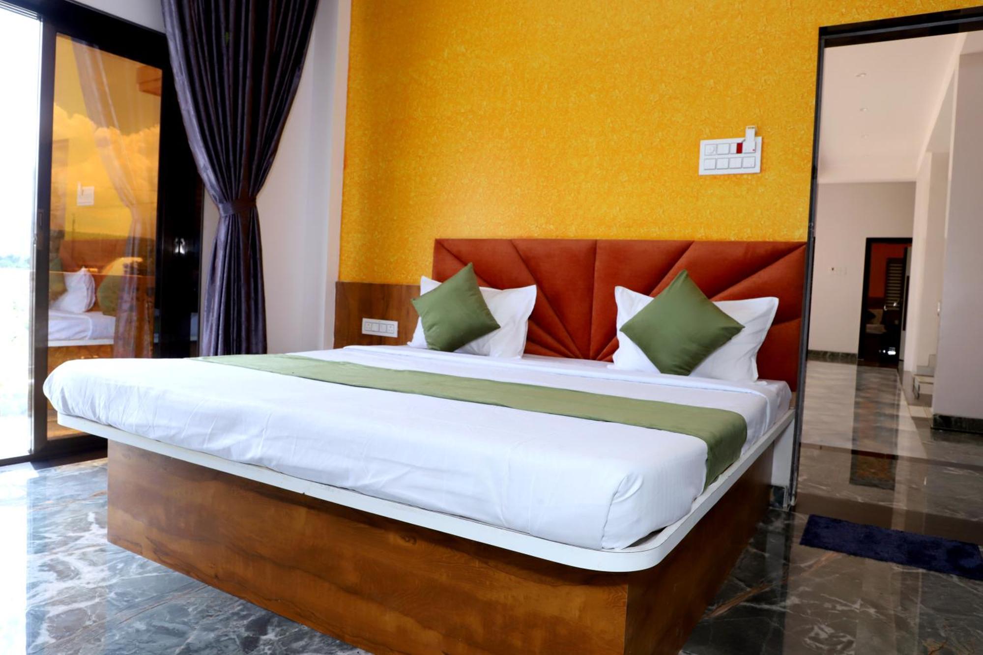 Hotel Grand Khuldabad Ngoại thất bức ảnh